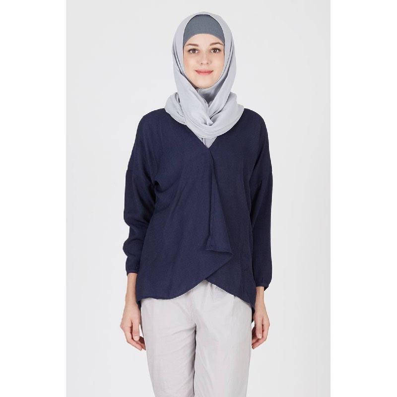 Calantha Top Navy