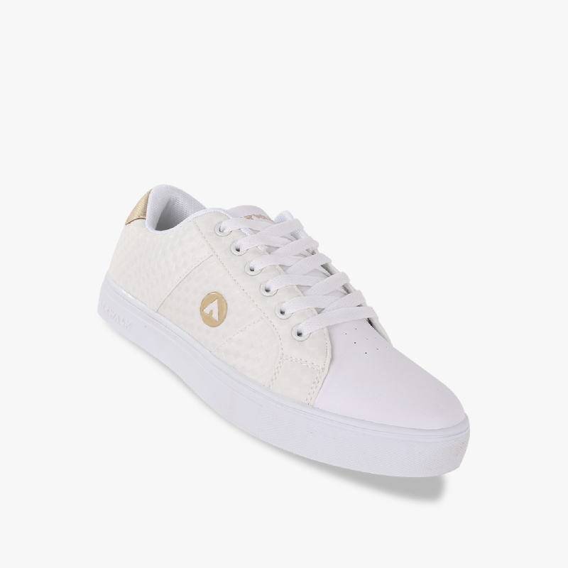 airwalk white canvas shoes