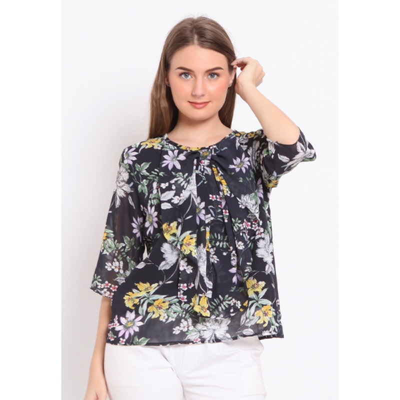 Agatha Front Tie Knot Flower Top Black