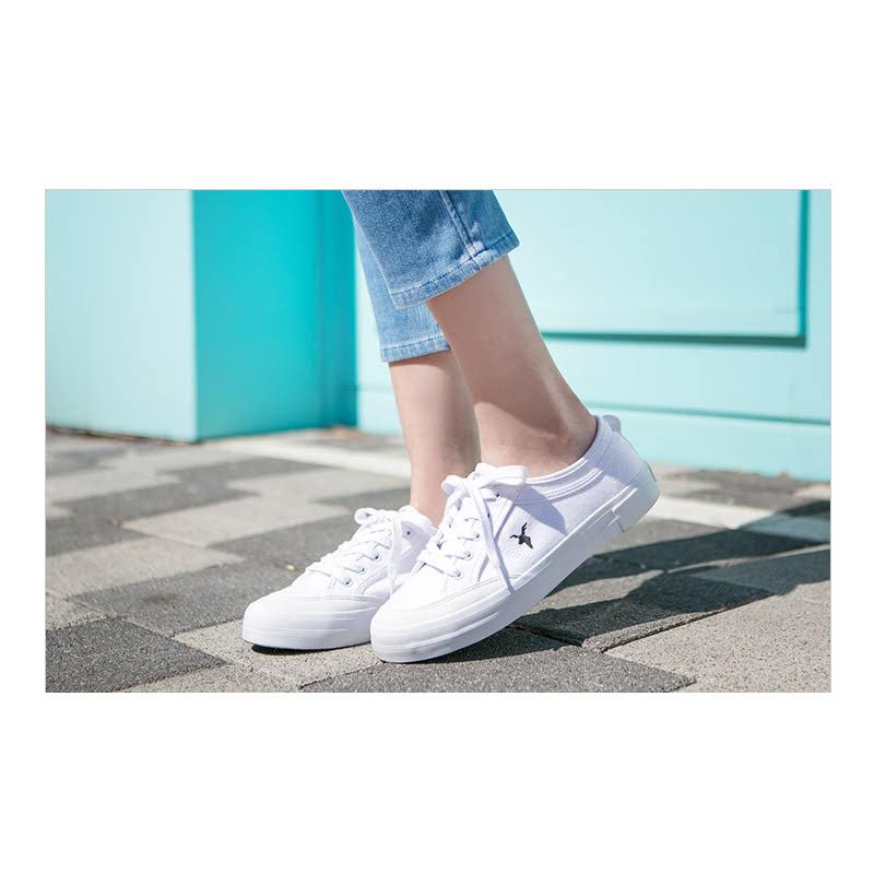 Akiii Classic Persona Sneakers Series - White