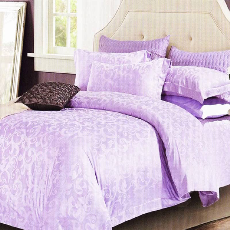 Sleep Buddy Set Sprei dan Bed Cover Classic Purple Sutra Tencel 200x200x40